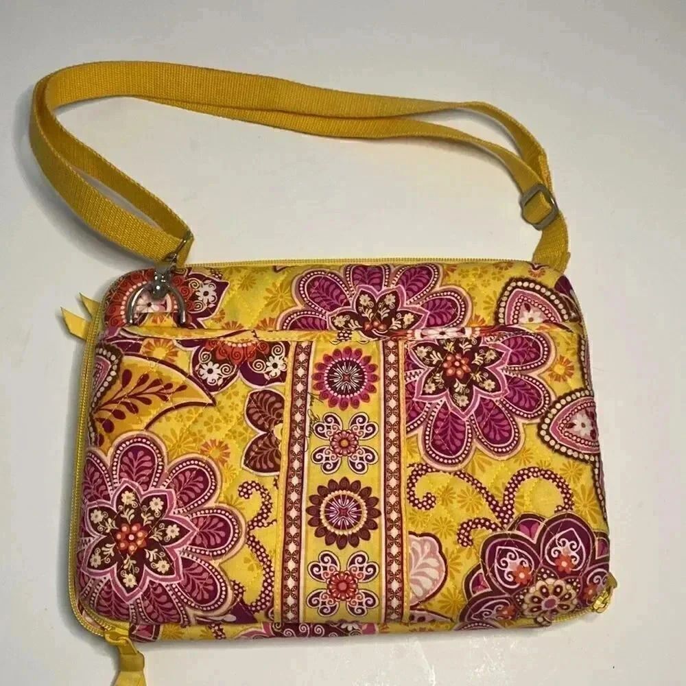 Vera Bradley Hard Shell Tablet Case - Picture 4 of 10